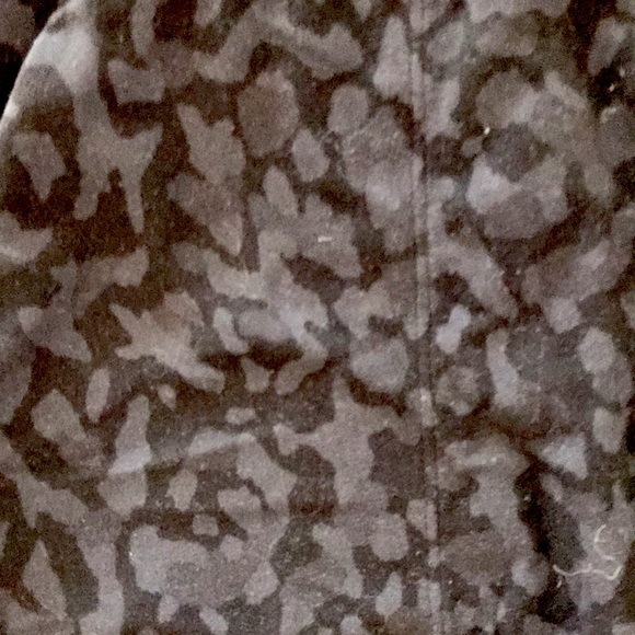 lululemon joggers - Picture 2 of 2